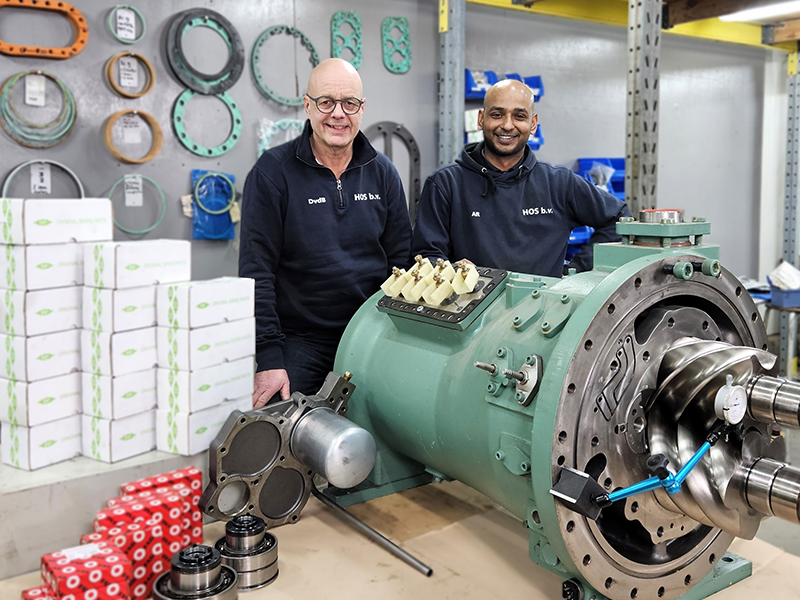 Our overhauling specialists for commercial and semi-industrial compressors